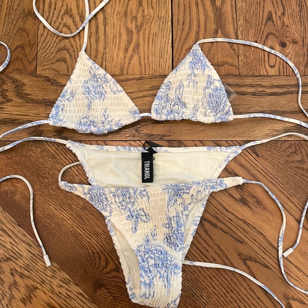 Bathing suit